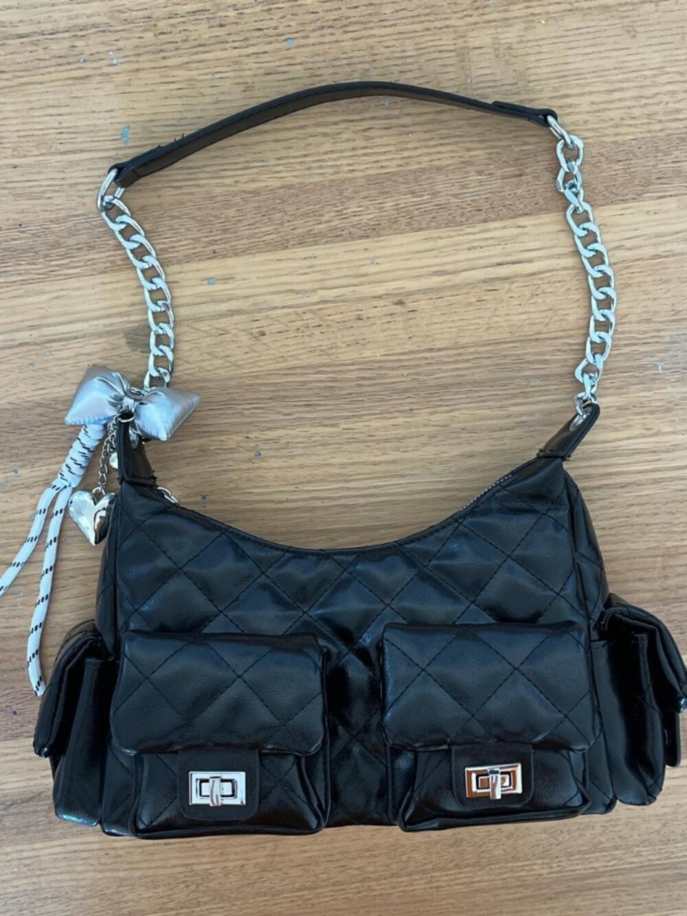 Y2K Black Quilted Chain Strap Shoulder Bag Multi Pocket Bow Charm Heart Going Ou